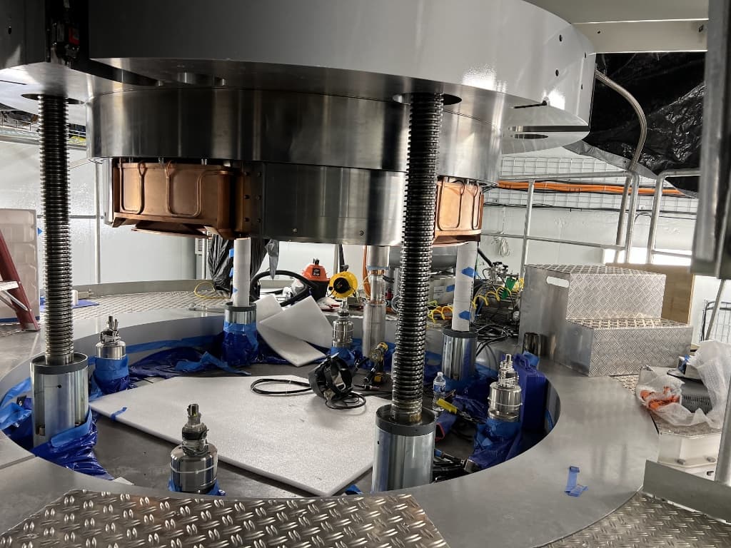 Siemens Varian ProBeam 360 Superconducting Cyclotron Core